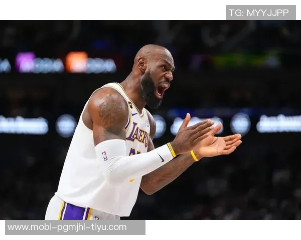 夸梅坚定认为詹姆斯无论何时都应首发即使年迈依旧不可动摇 夸梅坚定认为詹姆斯无论何时都应首发即使年迈依旧不可动摇